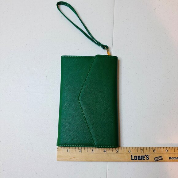 RFID Blocking Green Wallet Clutch Wristlet with Snap closure Multiple Card Slots - Picture 9 of 11